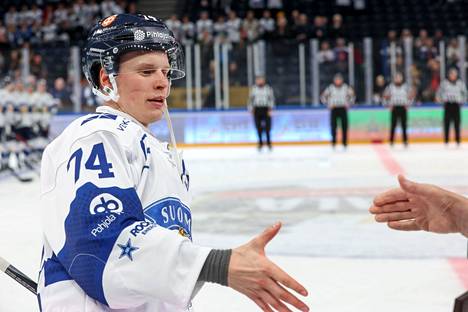 Antti Suomela, who made the hat trick, was awarded as the best Finnish player of the match.