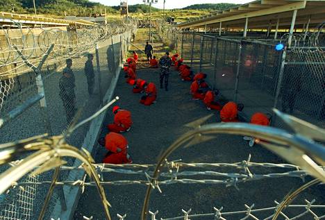 Guantánamossa olevia vankeja tammikuussa vuonna 2002. 