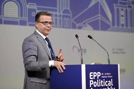 Petteri Orpo puhui EPP:n eli Euroopan kansanpuolueen tilaisuudessa Helsingissä 9. maaliskuuta.