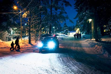 Jos Leppävaaran asukaspuisto siirrettäisiin Åbergin lastentaloon, Lintuvaaran suunnasta käveleville tulisi vajaa kilometrin verran lisää matkaa. Arkistokuva Lintuvaarasta vuodelta 2019.