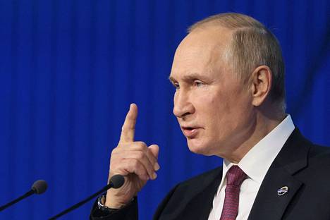 Venäjän presidentti Vladimir Putin puhui televisiossa torstaina.
