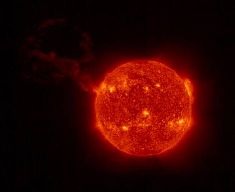 Solar Orbiter -luotaimen kuva Auringon kaasupurkauksesta 15. helmikuuta.
