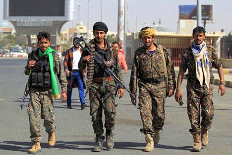 Huthikapinallisille uskollisia joukkoja Jemenin pääkaupungissa Sanaassa 9. joulukuuta.