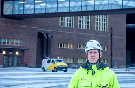 Power plant manager Jarmo Hagström says that the power plant's people are proud of the power plant and its caverns.