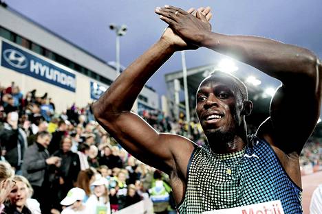 Usain Bolt oli tyytyväinen voittoonsa Oslossa.