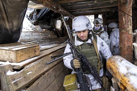 On January 23, paratroopers of the 25th Land Brigade of the Ukrainian Armed Forces were stationed in the ruins of a war-torn industrial area in Avdiivka, about 12 kilometers north of Donetsk city center.