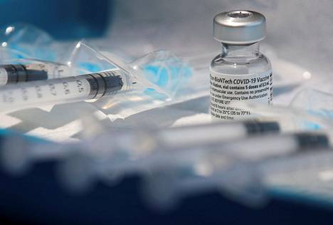 Pfizerin ja Biontechin rokotetta on valmiina annettavaksi Brysselissä sijaitsevassa Chirec Delta -sairaalassa.