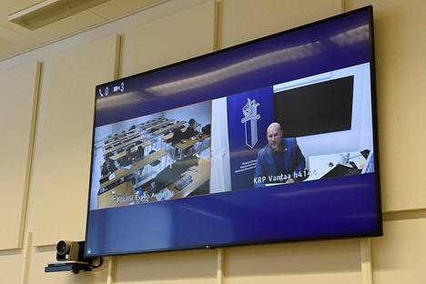 Länsi-Uudenmaan käräjäoikeus käsitteli poliisin vangitsemisvaatimuksen videoyhteyden välityksellä perjantaina.