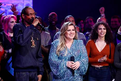 Snoop Dogg ja Kelly Clarkson juontavat American Song Contest -kilpailun.