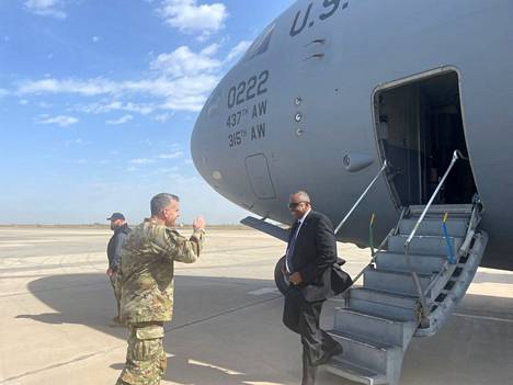 Yhdysvaltain puolustusministeri Lloyd Austin saapui tiistaina vierailulle Irakiin.
