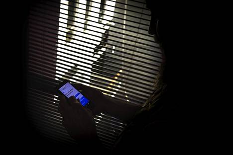 Suomalaisista yli puolet on joutunut verkkorikollisuuden uhriksi, kertoo tuore rikosuhritutkimus.