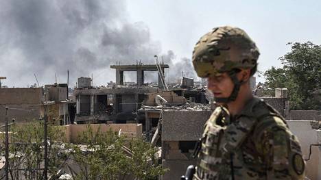 Uutistoimistot: Yhdysvallat suunnittelee joukkojensa vetämistä Irakista, puolustusministeriö kiistää tiedon