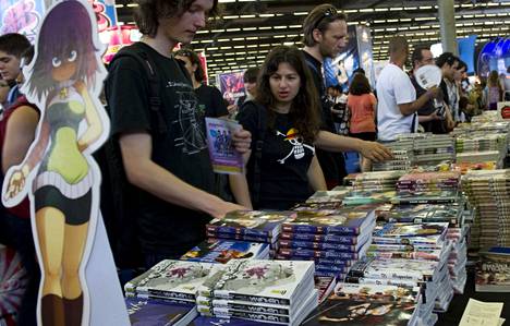 Ranskalaiset nuoret ostavat nyt paljon Manga-sarjakuvia. Kuva Villepinten Japan Exposta vuodelta 2010.