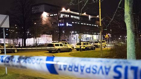Ruotsissa poliisit kokevat väkivallan uhkan lisääntyneen