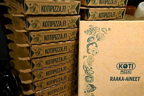 Kotipizza jakoi mainostempauksessaan 420 ilmaista pizzaa ruokaläheteille.