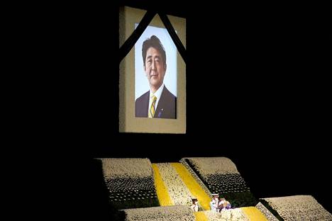 Shinzo Abe haudattiin Tokiossa 27. syyskuuta 2022.