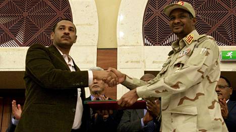 Sudanissa allekirjoitettiin odotettu sopimus vallanjaosta: maassa viime viikolla vierailleen Pekka Haaviston mukaan väliaikaisella hallinnolla on pian näytön paikka