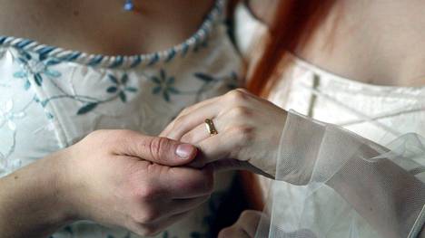 Euroopassa samaa sukupuolta olevien avioliittoa kannatti 41 prosenttia vastaajista.