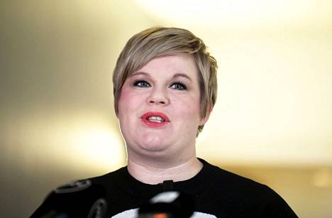 Valtiovarainministeri Annika Saarikko (kesk)