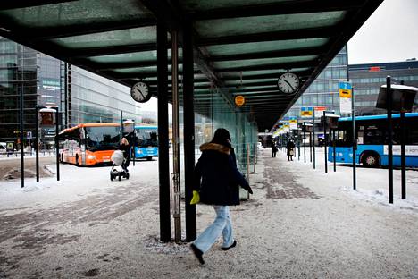 Helsingin seudun bussiliikenne uhkaa seisahtua lakon vuoksi maaliskuun alussa.