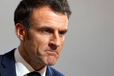 Ranskan presidentti Emmanuel Macron perusteli torstaina kiistellyn eläke­uudistuksen viemistä parlamentin ohi ”liian suurilla taloudellisilla riskeillä”.