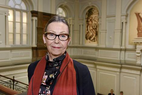Filosofian tohtori Marja Sakari on johtanut Ateneumia joulukuusta 2018 alkaen.