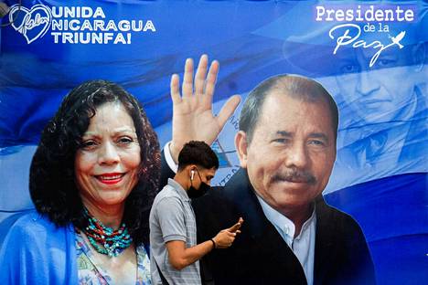 Nicaraguan presidentti Daniel Ortega on julistanut puolisonsa, varapresidentti Rosario Murillon ”kanssapresidentiksi”.