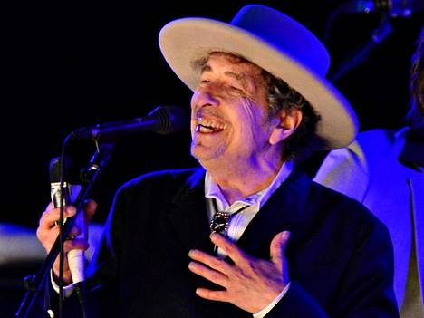 Bob Dylan The Hop Festivalin lavalla Kentissä vuonna 2012.