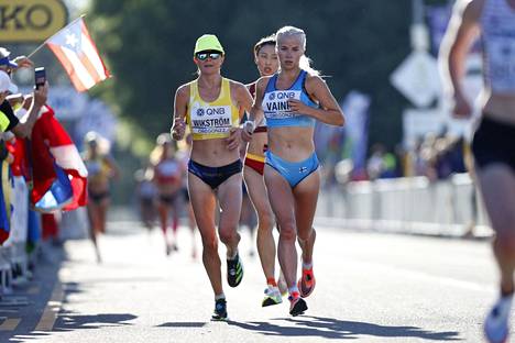 Oregonin Eugenessa juostiin maraton helteisessä säässä. Suomen Alisa Vainio taivalsi ryhmänsä kärjessä.