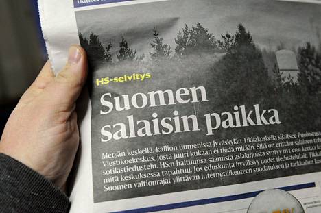 Joulukuussa 2017 julkaistu Puolustusvoimien Viestikoekeskusta käsittelevä artikkeli vei kolme Helsingin Sanomien työntekijää syytetyn penkille.
