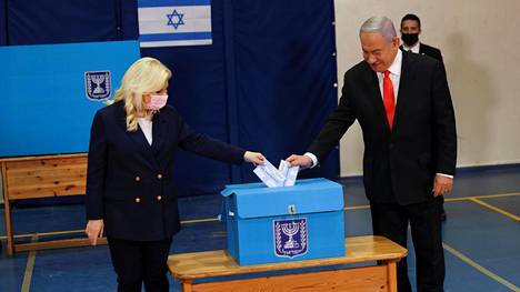 Israel | Netanjahun puolue johdossa Israelin vaalien ovensuu­kyselyissä