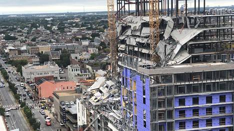 Rakenteilla ollut hotelli romahti New Orleansissa: Yksi kuollut, kolme kateissa