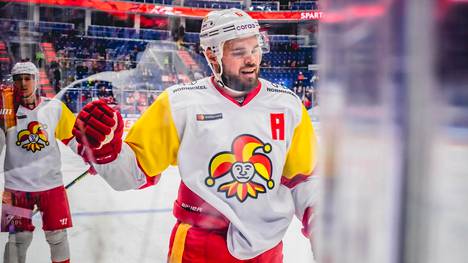 Jääkiekko | Jokerit sai kokea, miten KHL:ssä maali hylätään: Moskovan Spartakin valmentaja haastoi ja hylkäys tuli hetkessä