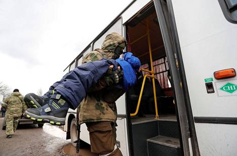 An employee of the so-called People's Emergency Ministry of Donetsk picked up the child on a bus in an area occupied by Russian troops near the city of Mariupol. 