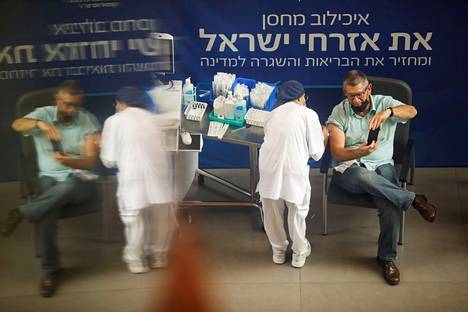 Israelissa on käynnissä jo kolmas rokotuskierros.