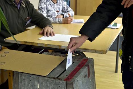 Eduskuntavaalien vaalipäivä on sunnuntai 2. huhtikuuta.
