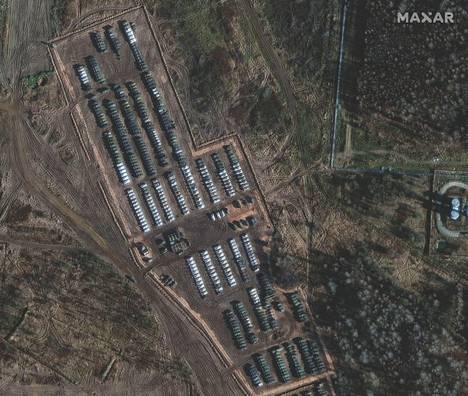 A satellite image of the equipment brought to the city of Yelnyna southeast of Smolensk on 1 November.