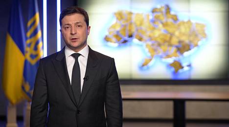 Torstaina 24. helmikuuta Ukrainan presidentti Volodymyr Zelenskyi yritti vielä vedota televisiolähetyksessä Venäjään.