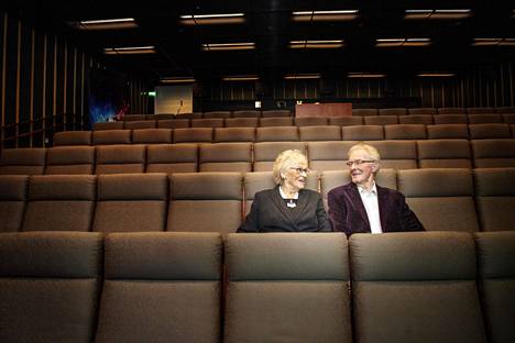 Orvokki ja Aarne Lohman saivat Bio Grani -elokuvateatterin hallintaansa helmikuussa 1985.