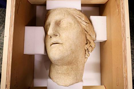 Italiaan New Yorkista palautettujen esineiden joukossa on muun muassa kreikkalaista Pallas Athene -jumalatarta esittävä marmoriveistos.