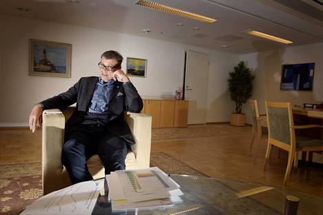 Valtakunnansyyttäjä Matti Nissisen epäillään ohjanneen syyttäjälaitoksen koulutusta veljensä Deep Lead -yritykseen.
