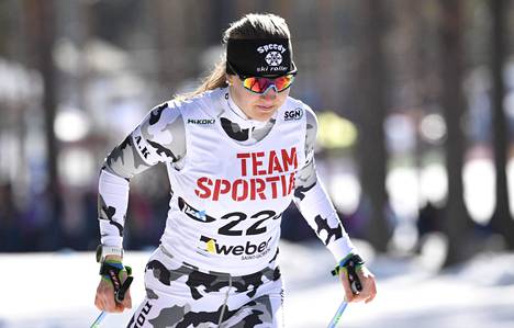 Anita Korva on Suomen lupaavimpia nuoria hiihtäjiä.