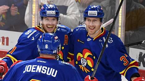 Jokerit herkutteli upeilla maaleilla – Kristian Vesalainen valittiin KHL:n kuukauden tulokkaaksi