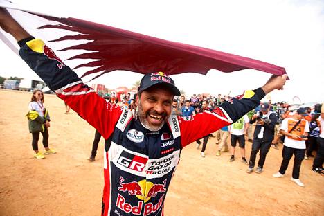 Nasser al-Attiyah tuuletti voittonsa kunniaksi.