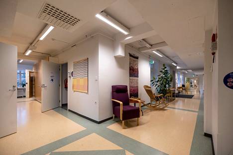 Pitkäniemen sairaalassa hoidetaan Pirkanmaan alueen psykiatrisia potilaita. 