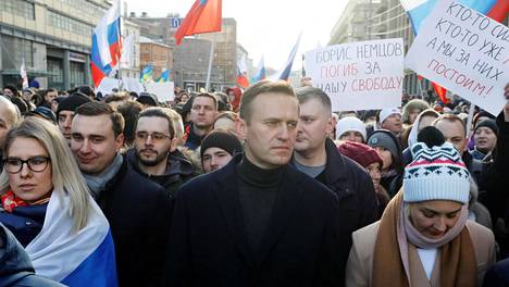 Venäjä | Putinin tunnetuin vastustaja Aleksei Navalnyi aikoo palata sunnuntaina Venäjälle – viranomaiset antoivat pidätysmääräyksen