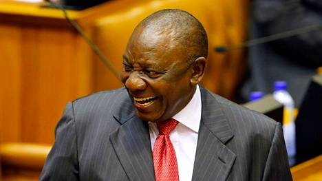 Cyril Ramaphosasta Etelä-Afrikan uusi presidentti, eronneen Jacob Zuman liittolaisesta pidätysmääräys