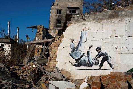 Borodjankan kaupunkiin Ukrainaan on ilmestynyt taideteoksia, joita on epäilty Banksyn tekemiksi. Nyt taiteilija on vahvistanut ainakin yhden seinämaalauksen olevan hänen käsialaansa