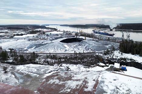 Norjalainen Blastr suunnittelee rakentavansa terästehtaan Fortumin entisen kivihiilivoimalan alueelle Inkoon Joddböleen. Alueella on vahvat sähkön siirtoyhteydet ja syväsatama.