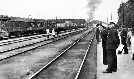 Viimeinen sotakorvausjuna lähti Neuvostoliittoon Vainikkalan asemalta syyskuun 10. päivänä 1952.